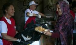 Migranti u devastiranom Đačkom domu