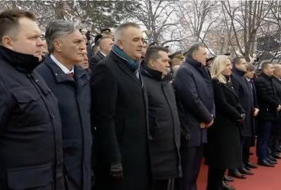 Ribolovci, specijalci, vukovi, predsjednik i neka gospođa...