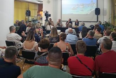 Pogledajte snimak javne debate o sudbini zeničke željezare
