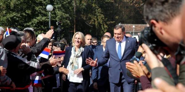 Only for financing state officials, Dodik needs 330 million KM!