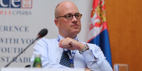 Moore kreira novi Zakon o državnoj imovini