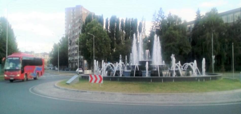 Gradimo nove fontane, a stare zatrpavamo smećem