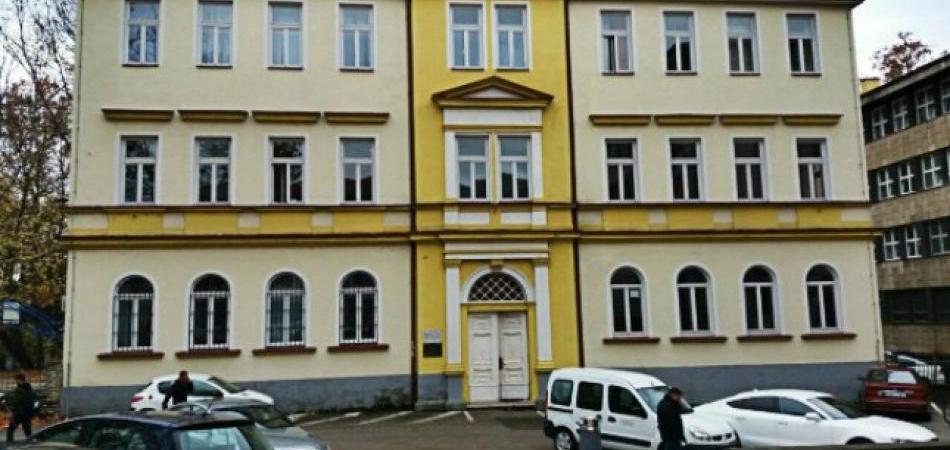 Bihaćki univerzitet prodao vozila za izmirenje dugova