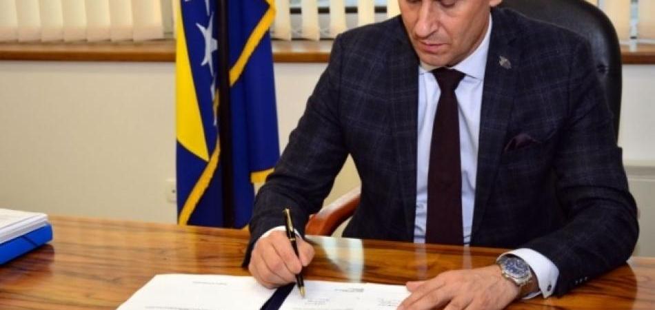 Prve uštede u Federaciji ostvariće se na štetu penzionera!