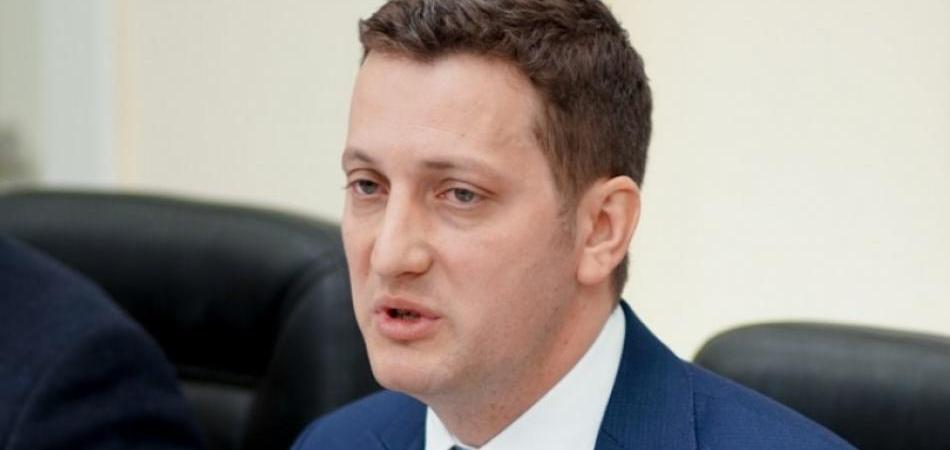 Institut za javno zdravstvo RS direktnim ugovorima potrošio više od 16 miliona KM!