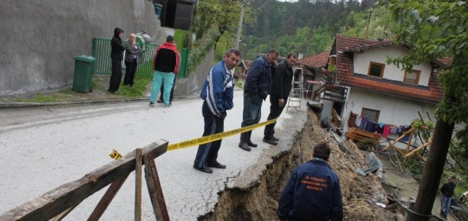 POMOĆ POPLAVLJENOJ GRAČANICI: 87 pfeninga po glavi stanovnika!?