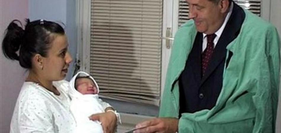 BRIGA ZA MALOG ČOVJEKA: Dodikov kabinet troši koliko cijela Skupština RS