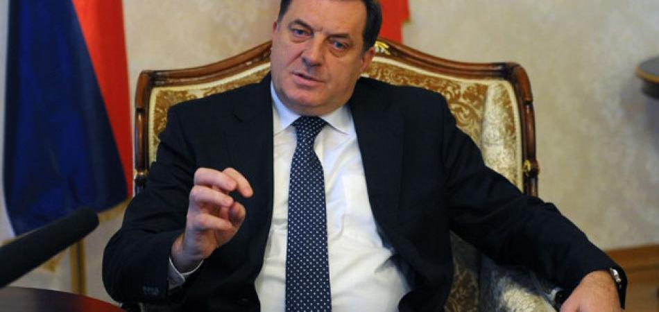 Vlast je tamo gdje sam ja: Zbog čega je Dodik srušio Vladu RS
