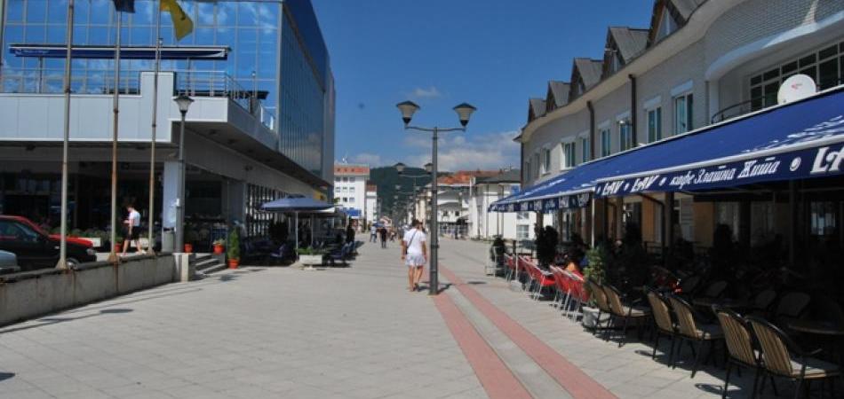 Službenici SIPA traže nekoliko osoba osumnjičenih za kupovinu glasova.