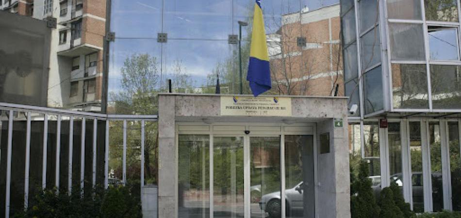 Da bi sačuvala mjesto, na jedan dan postala porezna inspektorica