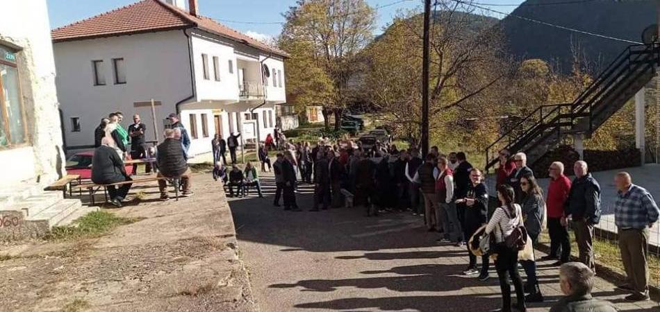 Političari u ofanzivi na fotelje i prirodna dobra