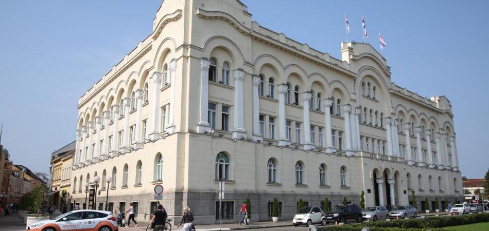 Stanivukovića i saradnike firme javno optužuju za nezakonito tendersko pogodovanje