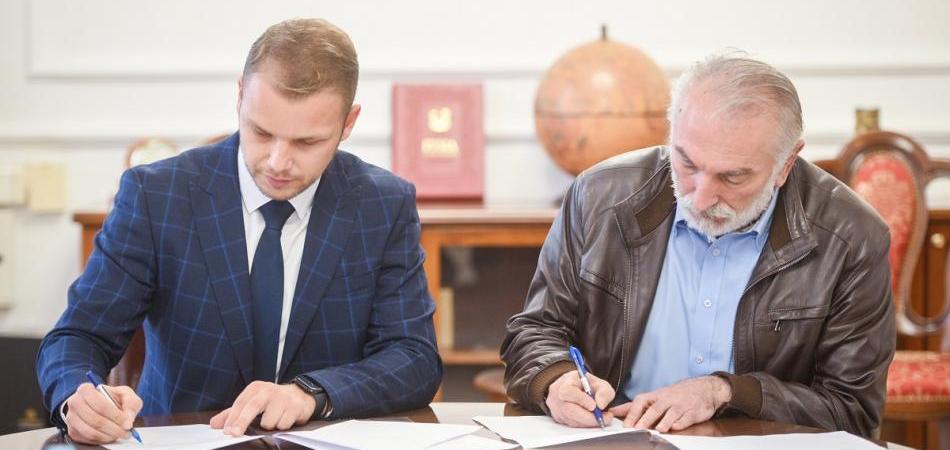 Stanivuković samo za dodatne radove podijelio 2,3 miliona maraka