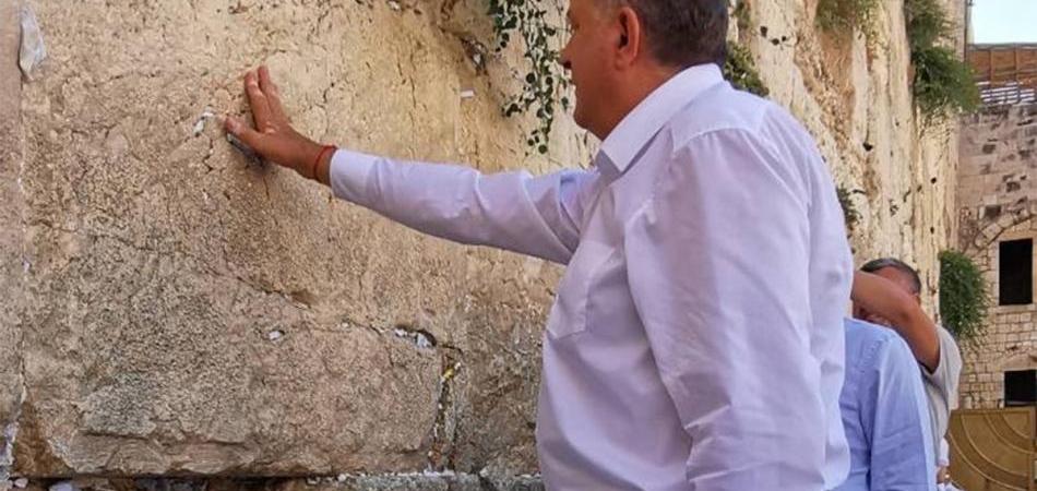 Nastavak bojkota zbog prisustva desničarskih ekstremista, među njima i Dodik