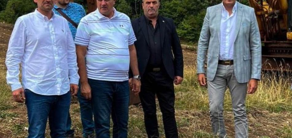 OC Jahorina u blokadi, Elek prijeti Viškoviću