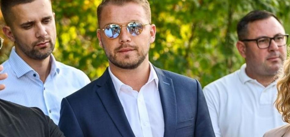 Ko je Stanivukoviću kupio stan - baba, deda, kredit...?