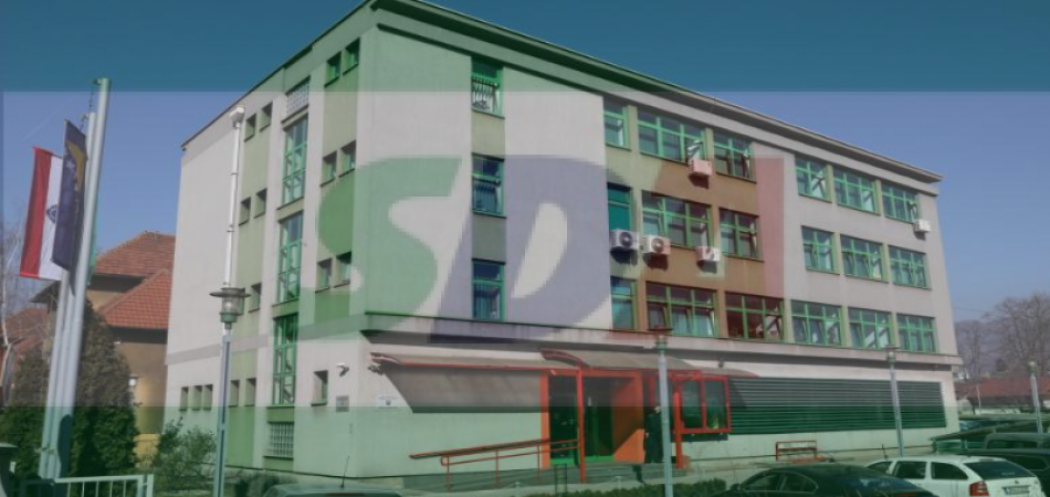 Ko upravlja Službom za zapošljavanje ZDK, direktor ili supruga premijera Pivića