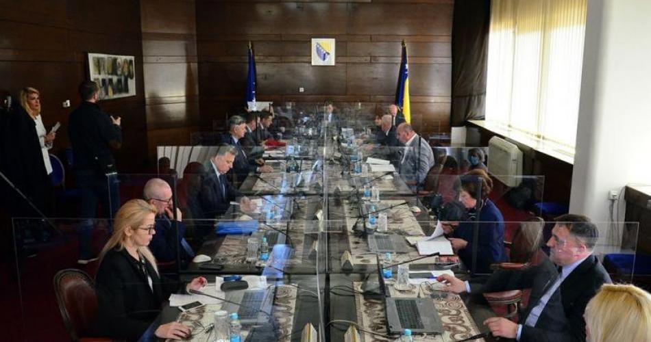 Institucije i javna preduzeća odbijaju kontrolu federalnih revizora