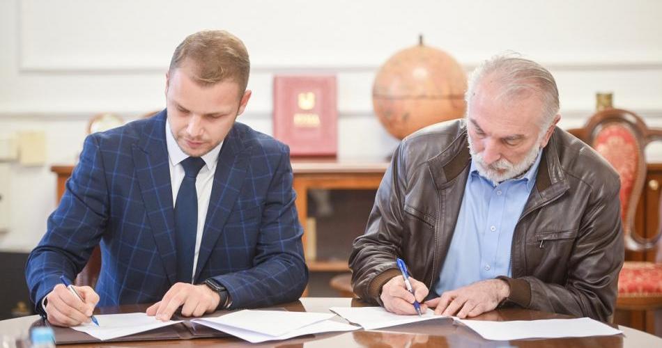 Stanivuković samo za dodatne radove podijelio 2,3 miliona maraka