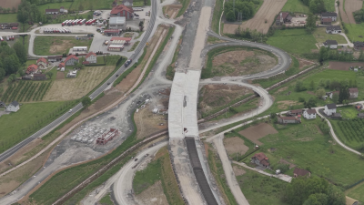 Gradnja autoputa zaustavljena korupcijom
