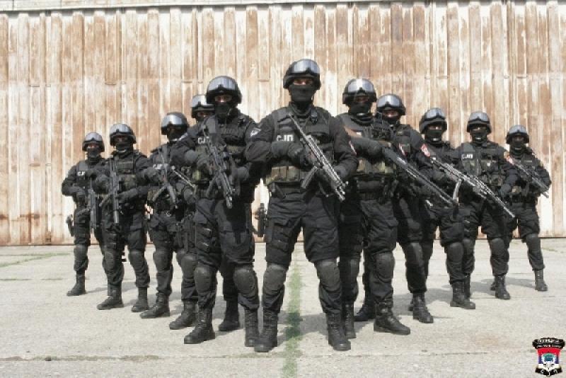 POLICAJCI & RAZBOJNICI: Specijalci u pljačku krenuli iz baze "Sarica" kod Banja Luke!