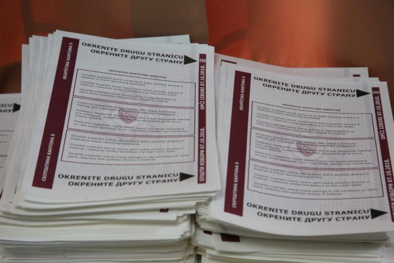 Glasanje bez dokumenata, izgubljen paket glasačkih listića