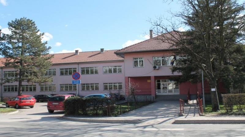 Ubica policajca radio kao nastavnik u Ekonomskoj školi u Brčkom!