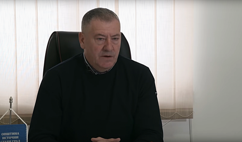 Načelnik Gašanović plaća trgovce automobilima da čiste šiblje na Trebeviću