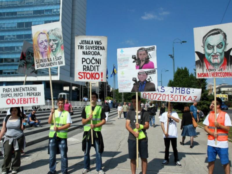 Vile i stanovi i na nebu i na zemlji