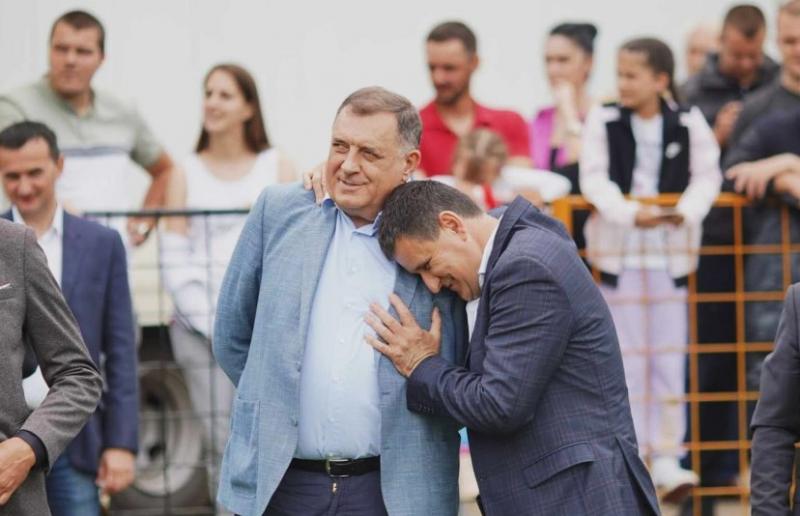 Đajić htio partiju, Dodik izvukao aferu garaža i zaustavio ga