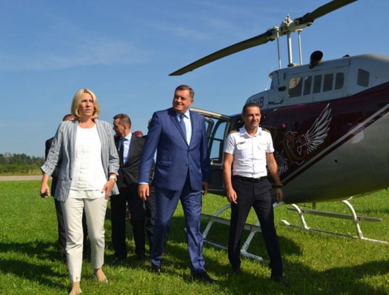 Umjesto pomoći ugroženom stanovništvu, helikopter pomaže predizbornu kampanju