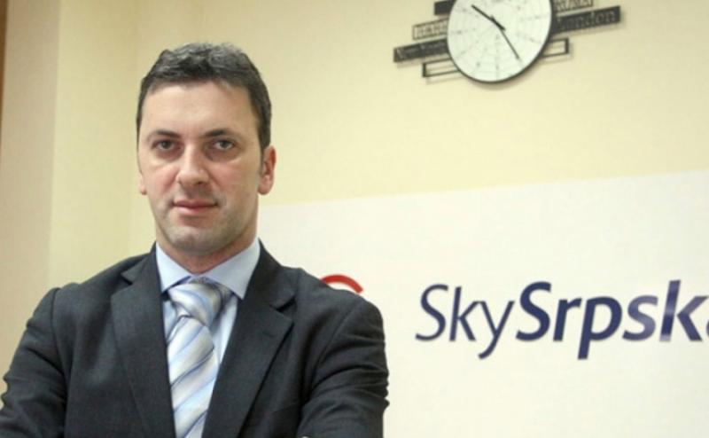 Smijenjeni Zoran Injac savjetuje Nenada Nešića